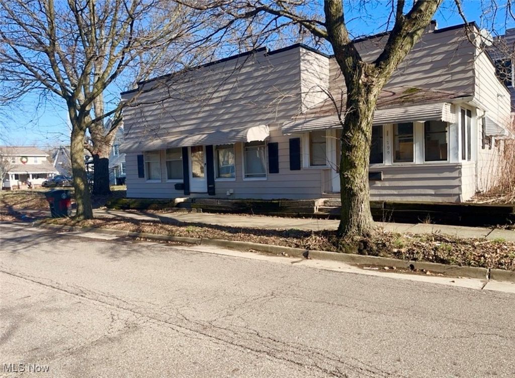 Photo of 1797 13th Street SW, Akron, OH 44314 (MLS # 5183261)