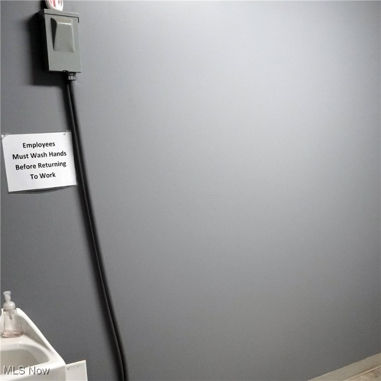 Beechwood Adn - Commercial Sale