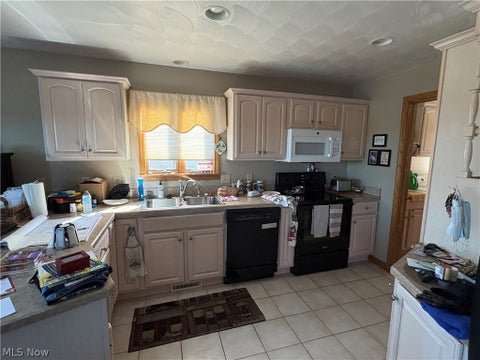 Tiny photo for 3900 Mercedes Place #21, Canfield, OH 44406 (MLS # 5255159)
