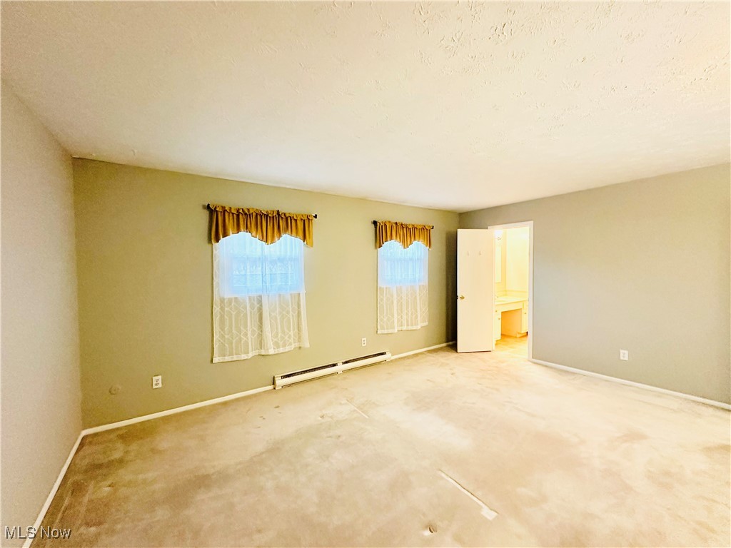 Deepwood Condo - Residential