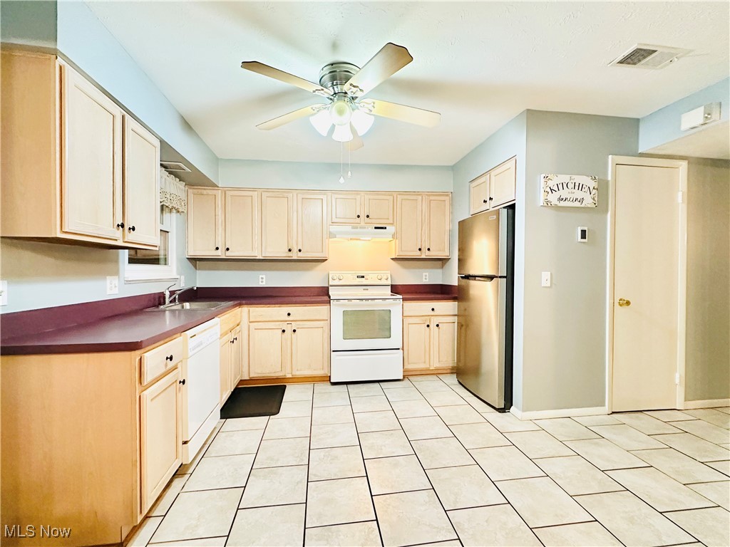 Deepwood Condo - Residential