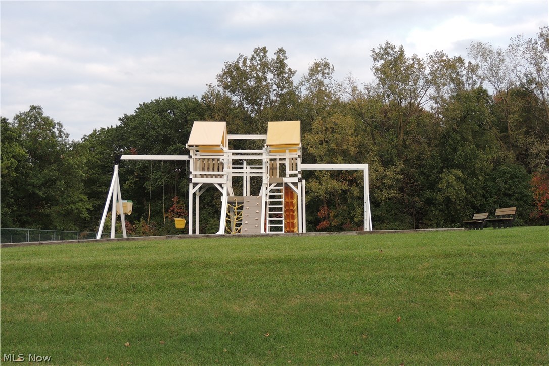 Sandpiper Condo Ph 16 - Residential