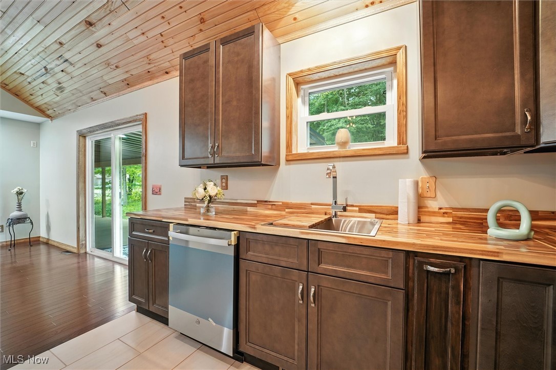 Connecticut Western Reserve - Residential