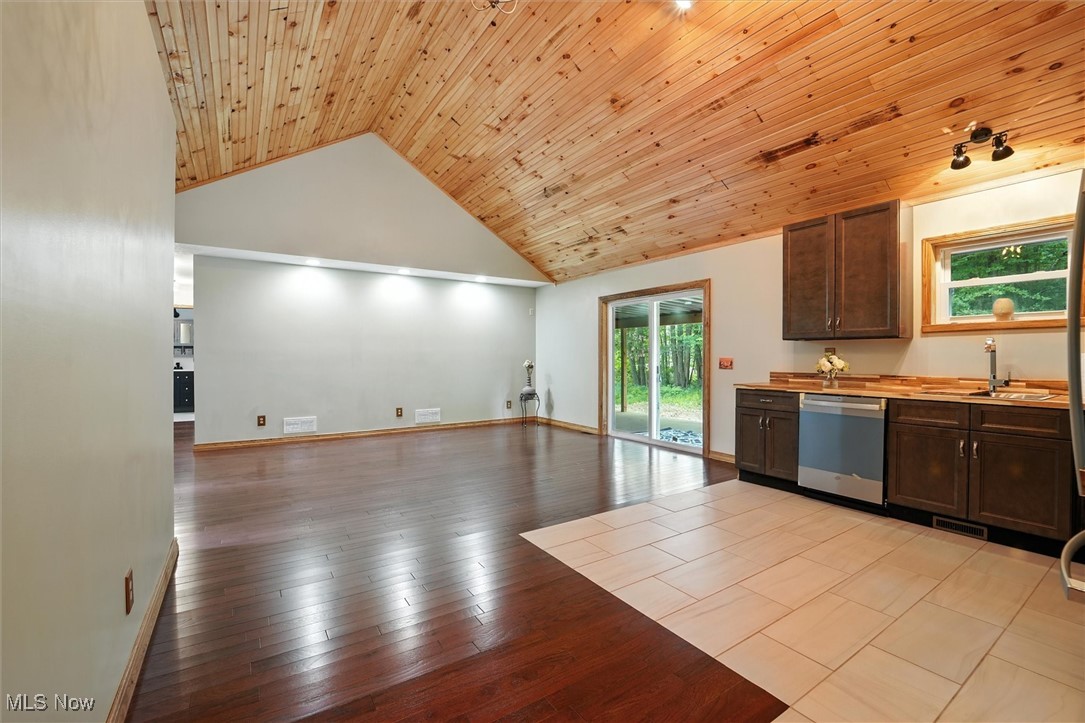 Connecticut Western Reserve - Residential