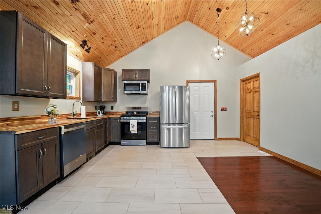 Connecticut Western Reserve - Residential