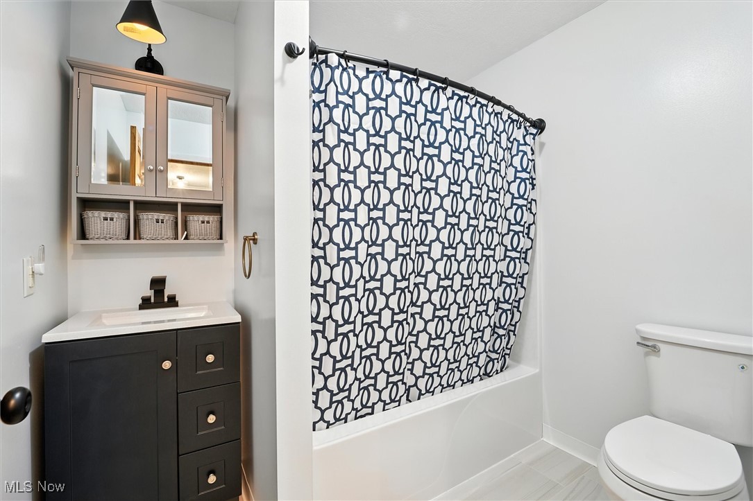 Connecticut Western Reserve - Residential