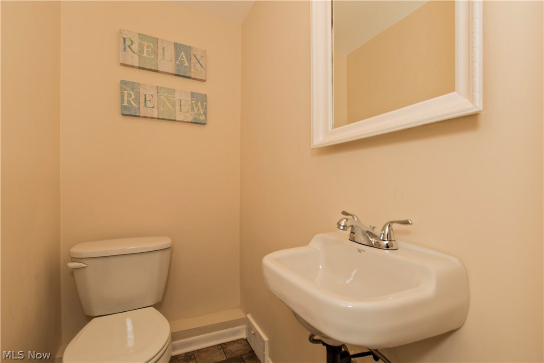 Rapid Transit Land Slaes Cos - Residential Lease