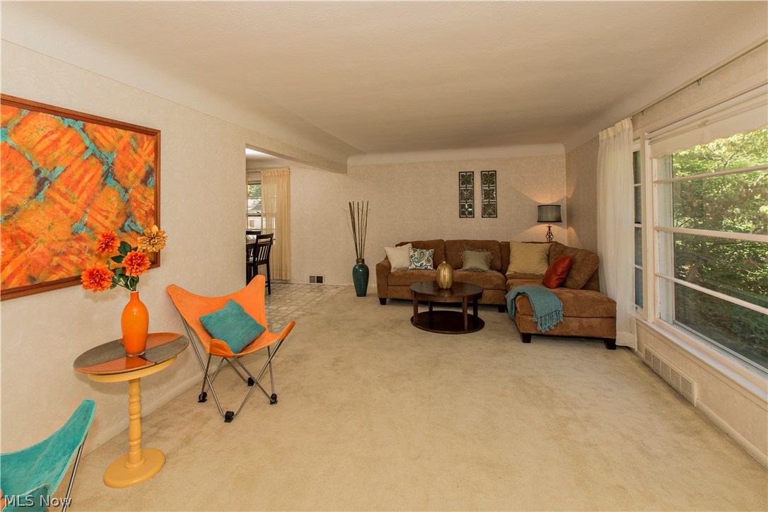 Rapid Transit Land Slaes Cos - Residential Lease