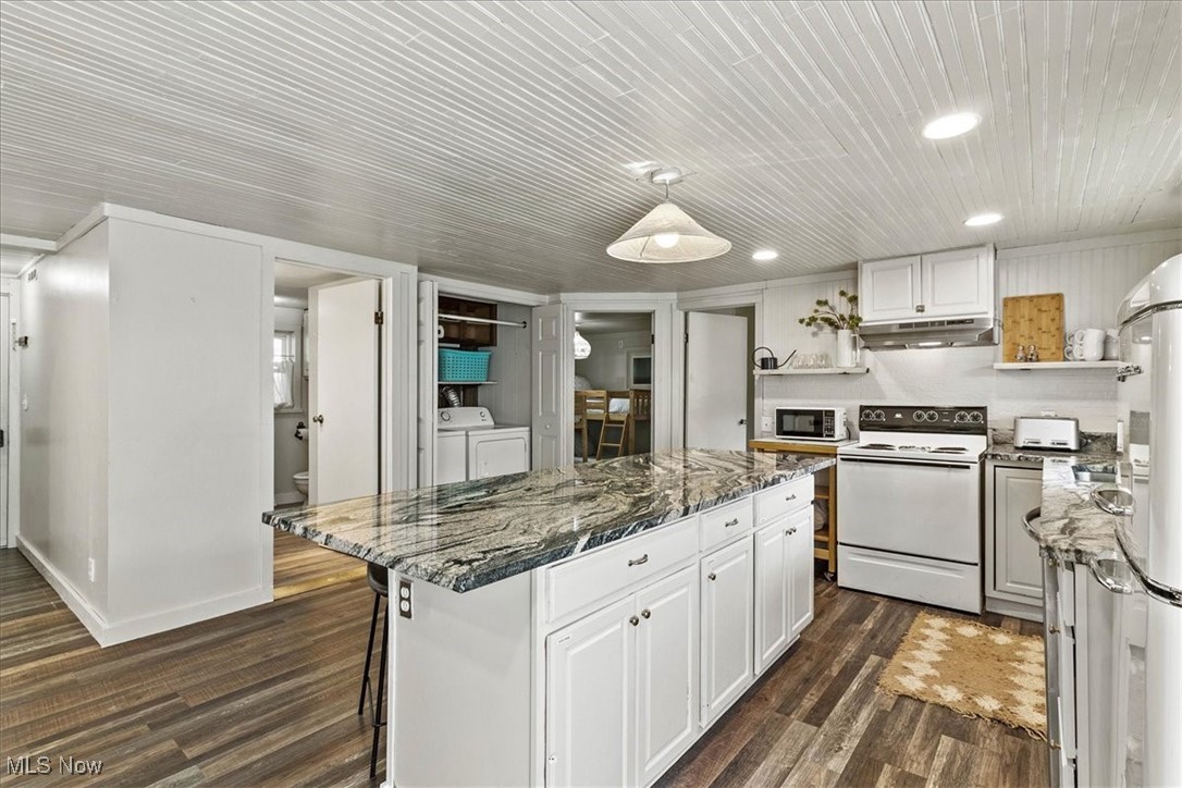 11526 Horseshoe Channel Drive, Lakeview, Ohio image 6