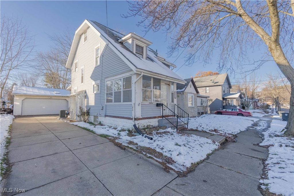 Photo of 2246 7th Street SW, Akron, OH 44314 (MLS # 5175707)