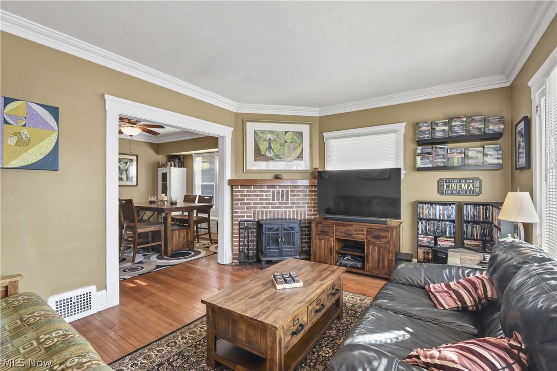 1249 Cranford Avenue