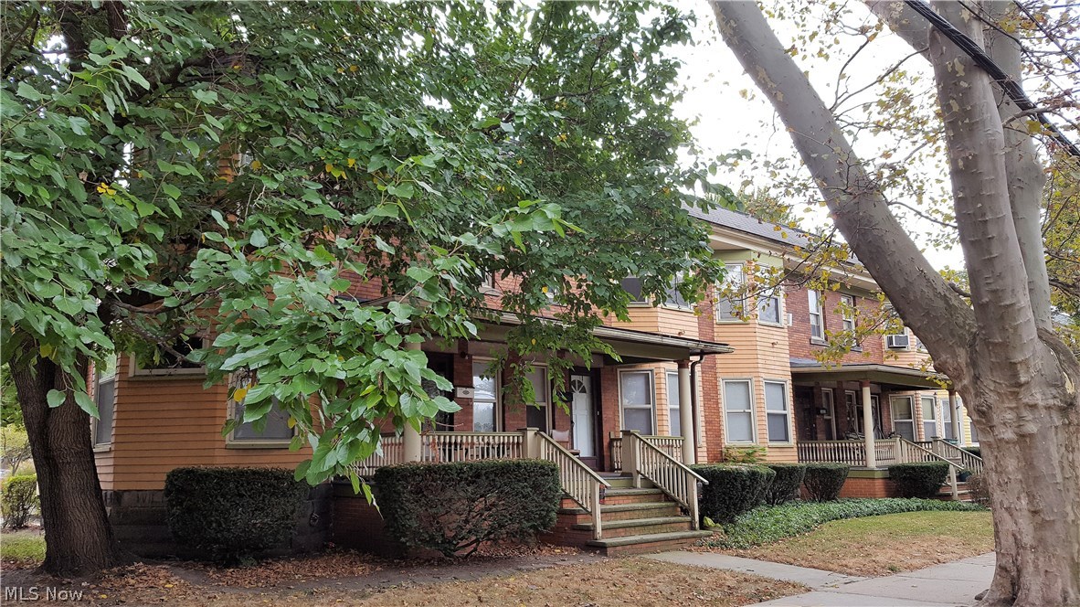 Sommers & Wintertons - Residential Income