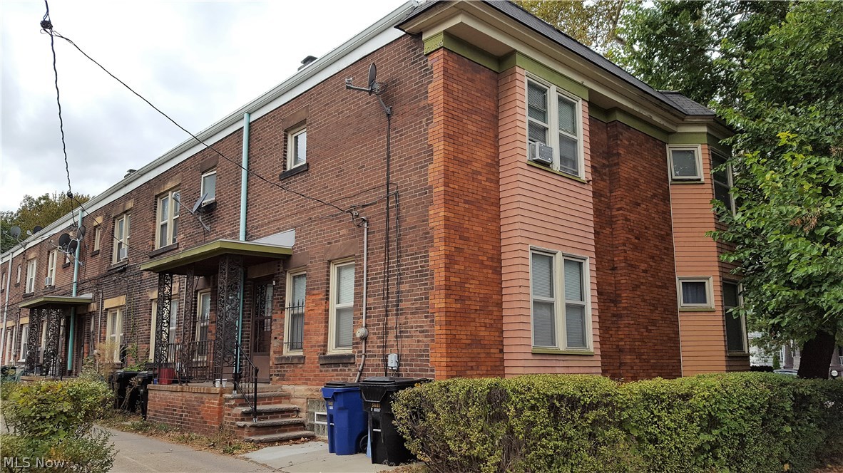 Sommers & Wintertons - Residential Income