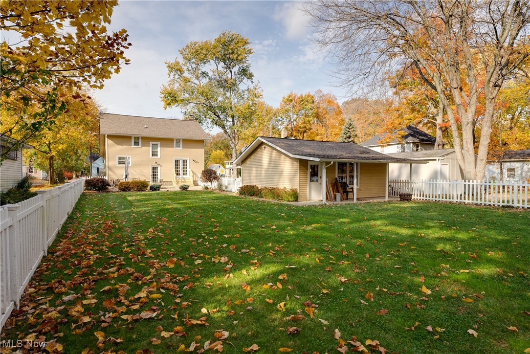 7235 Burridge Avenue, Mentor, Ohio image 25