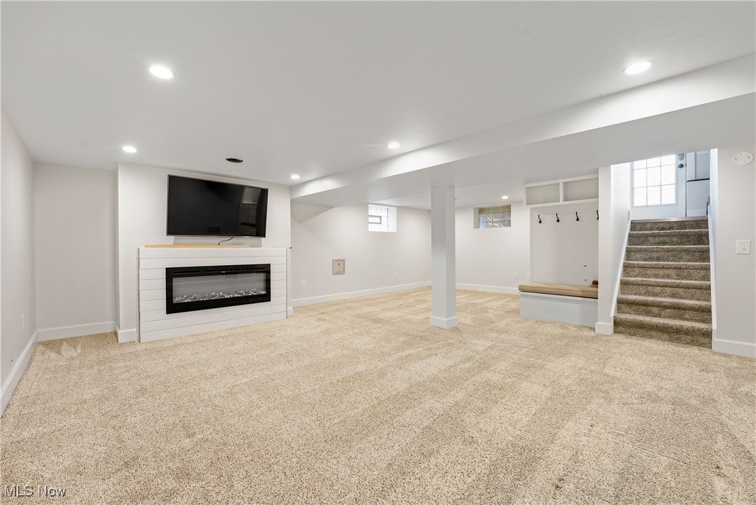 7235 Burridge Avenue, Mentor, Ohio image 19