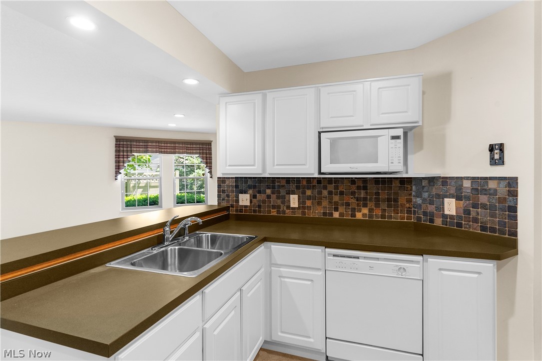 Unit Two 2/Back Bay/Arrowhead - Residential