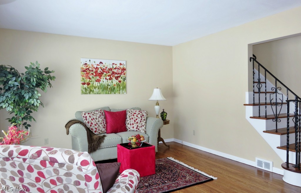 Schwartz & Zaremsky 02 - Residential