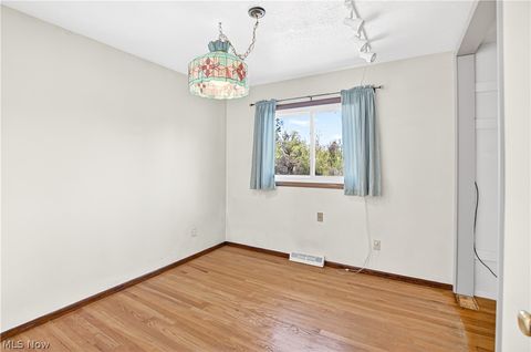 Tiny photo for 889 Pennys Drive, Brunswick, OH 44212 (MLS # 5203149)