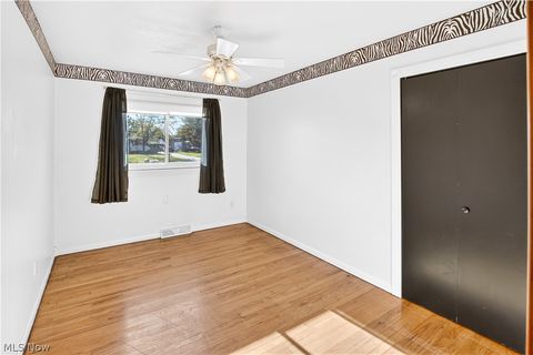 Tiny photo for 889 Pennys Drive, Brunswick, OH 44212 (MLS # 5203149)