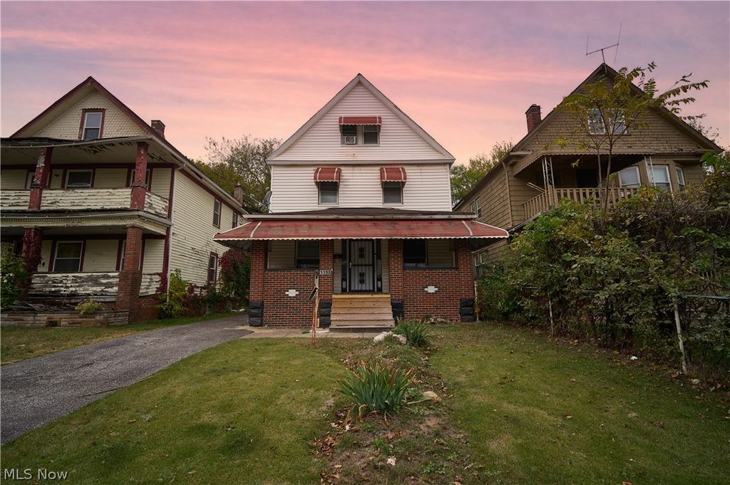 Photo of 1198 Rozelle Avenue, East Cleveland, OH 44112 (MLS # 5198776)