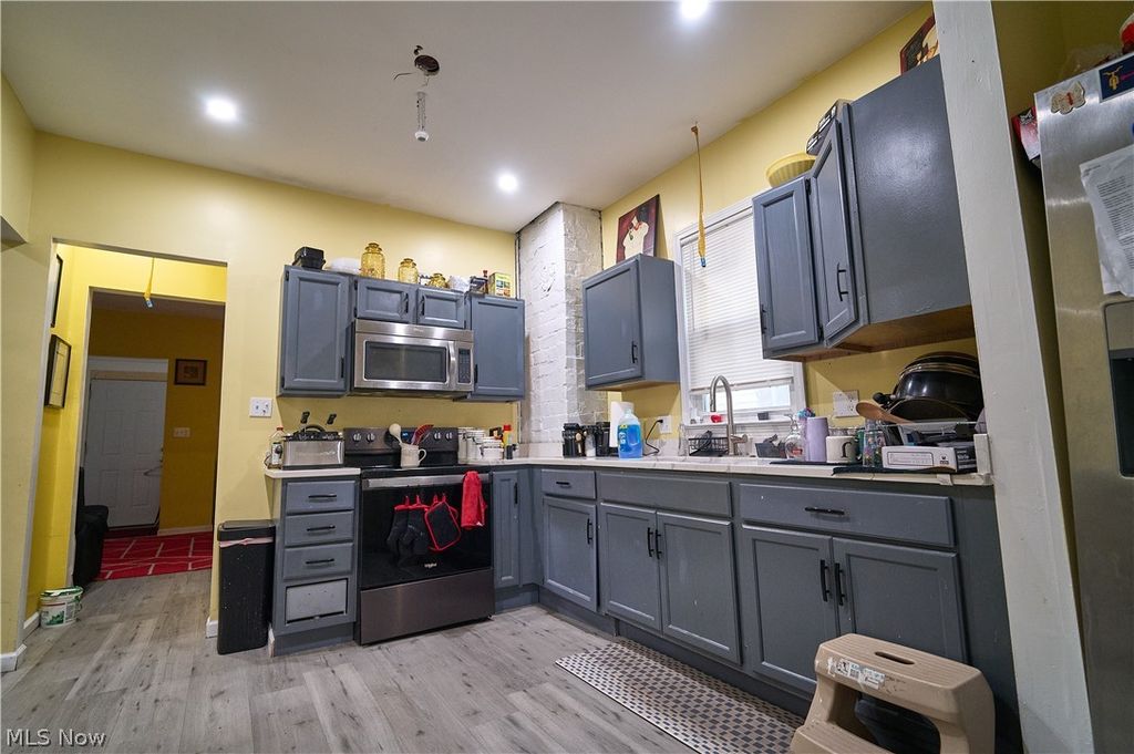 Photo of 1198 Rozelle Avenue, East Cleveland, OH 44112 (MLS # 5198776)