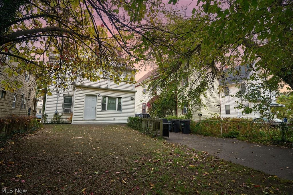 Photo of 1198 Rozelle Avenue, East Cleveland, OH 44112 (MLS # 5198776)