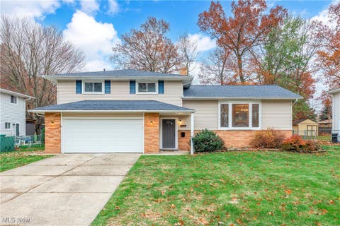 Photo for 826 E Dartmoor Avenue