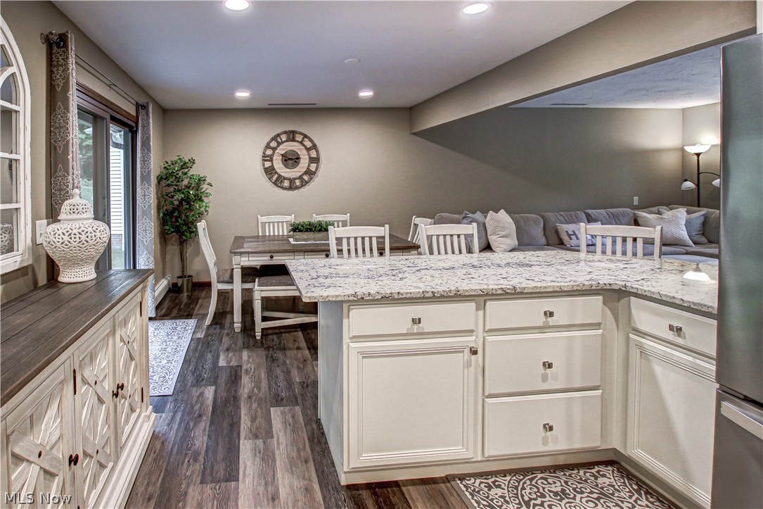 Stones Throw - Residential