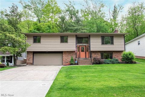8315 Settlers Passage Psge, Brecksville, OH 44141 - #: 5043012