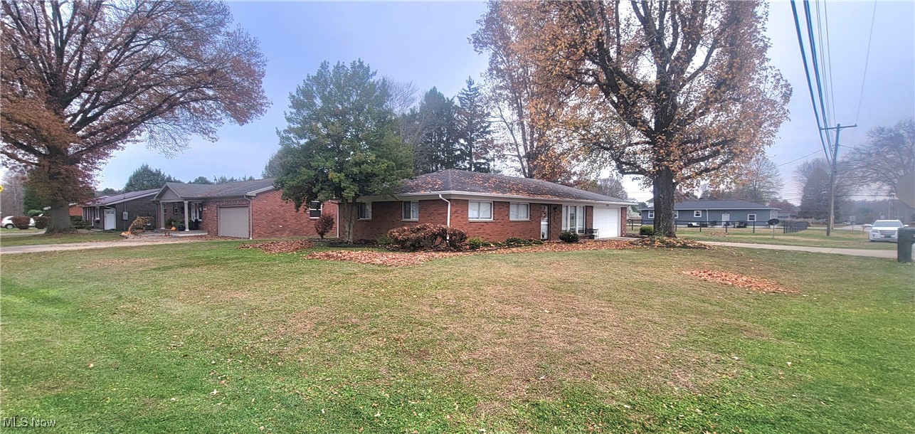 402 Keeler Drive, Marietta, Ohio image 3