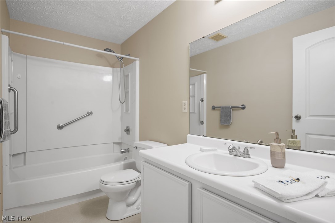 Chestnut Commons Condo - Residential