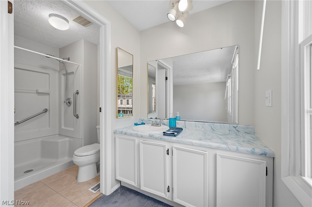 Chestnut Commons Condo - Residential