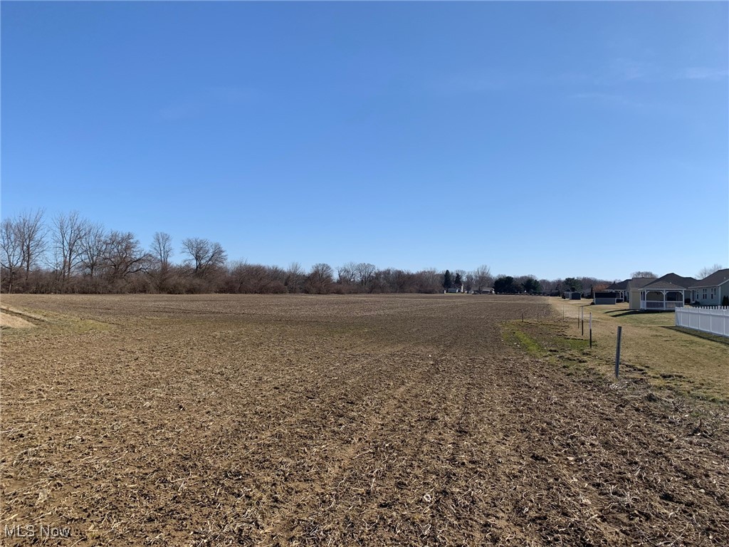 3006 Bayfield Drive, Huron, Ohio image 2