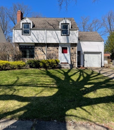 Located on the North Side of Youngstown is this 3 Bedroom/1.5 Bath house which includes a living room, dining room and kitchen. The half bath on the main floor, a full unfinished basement with washer and dryer connections and a 1 car attached garage. Monthly rent is $1,000.00 plus the tenant pays all utilities. Full security deposit of $1,000.00 plus first months rent is due before an approved tenant can move in. No smoking, no pets and no Section 8.