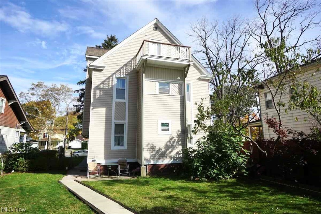 Samantha Days - Residential Income