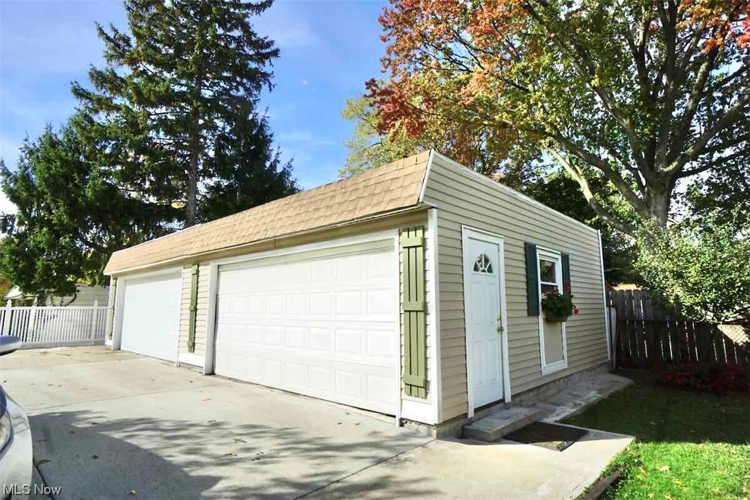 Samantha Days - Residential Income