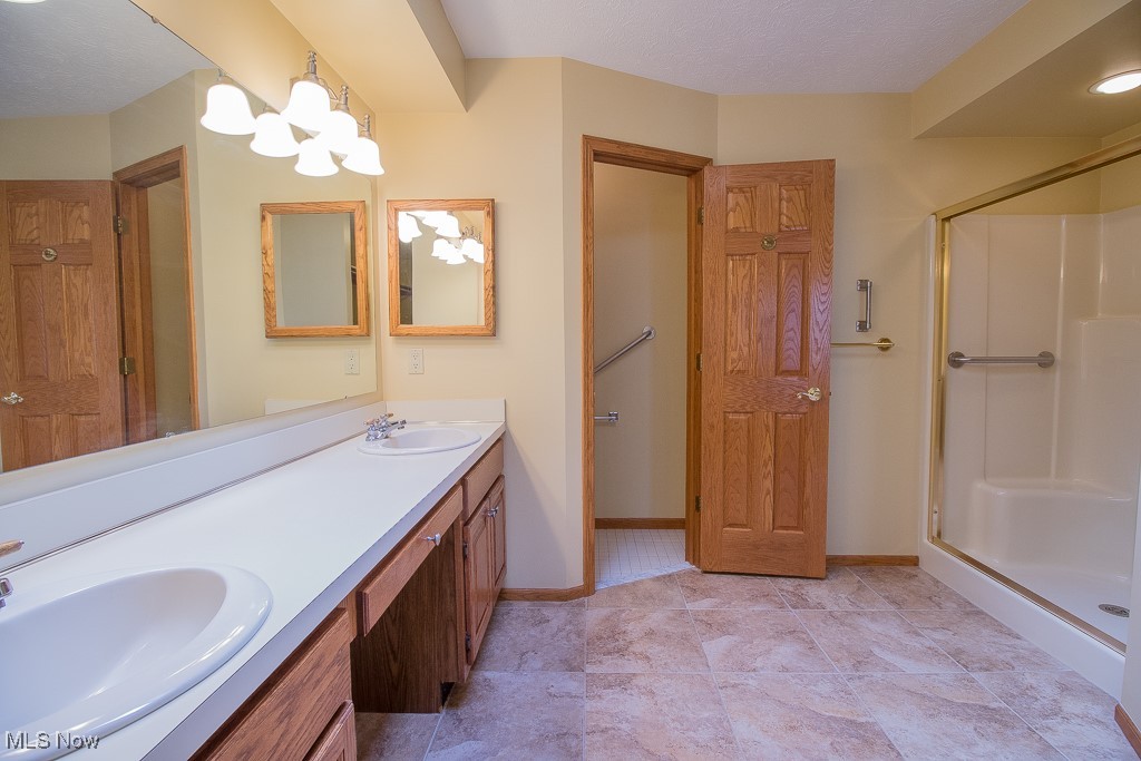 9545 Lismore Lane, Mentor, Ohio image 17