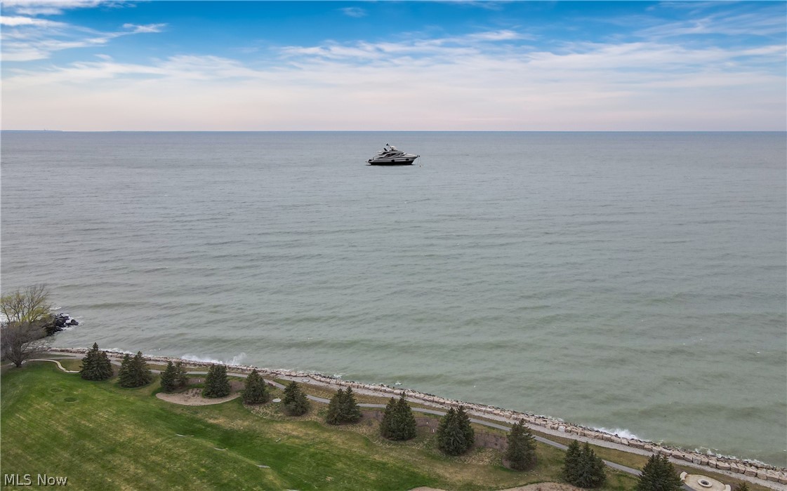 Bratenahl Place - Residential