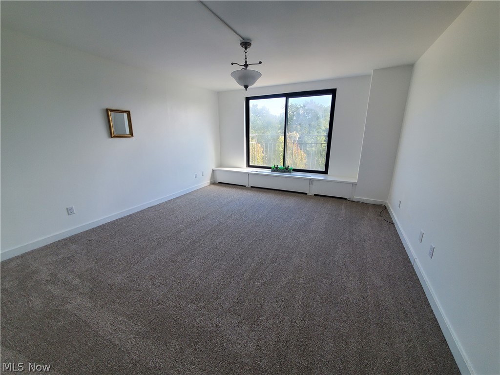 Bratenahl Place - Residential