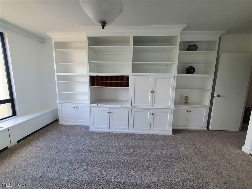 Bratenahl Place - Residential