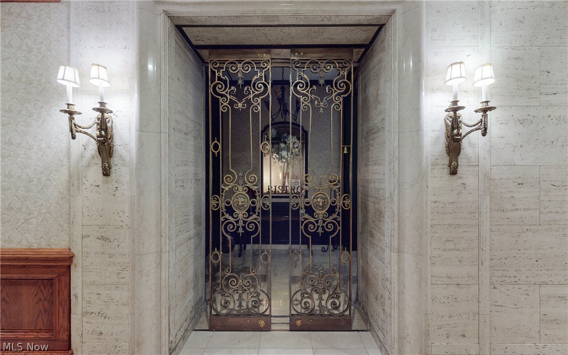 Bratenahl Place - Residential