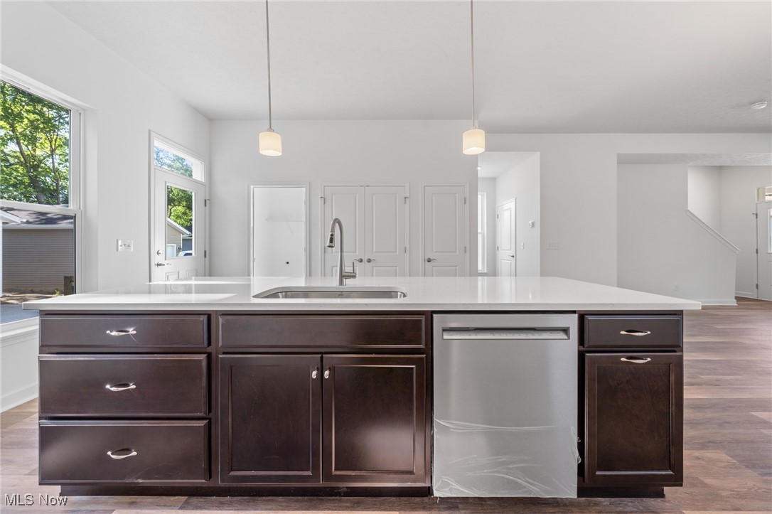 Cleveland, Ohio 44106, United States, 4 Bedrooms Bedrooms, ,4 BathroomsBathrooms,Residential,Active,96543