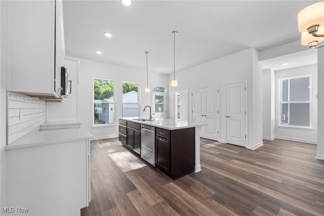 Cleveland, Ohio 44106, United States, 4 Bedrooms Bedrooms, ,4 BathroomsBathrooms,Residential,Active,96543