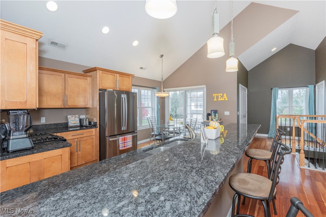 Highland Heights Condo - Residential