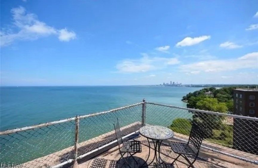 Lake House Condominium - Residential