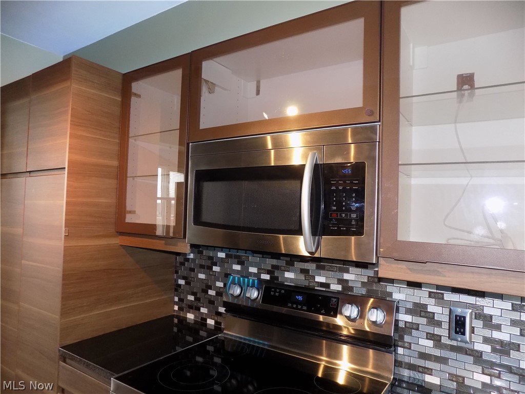 Lake House Condominium - Residential