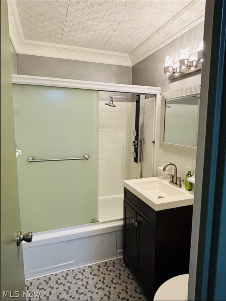 Lake House Condominium - Residential