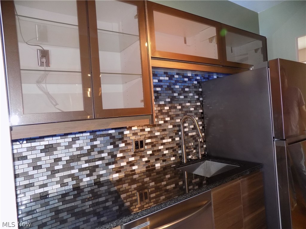 Lake House Condominium - Residential