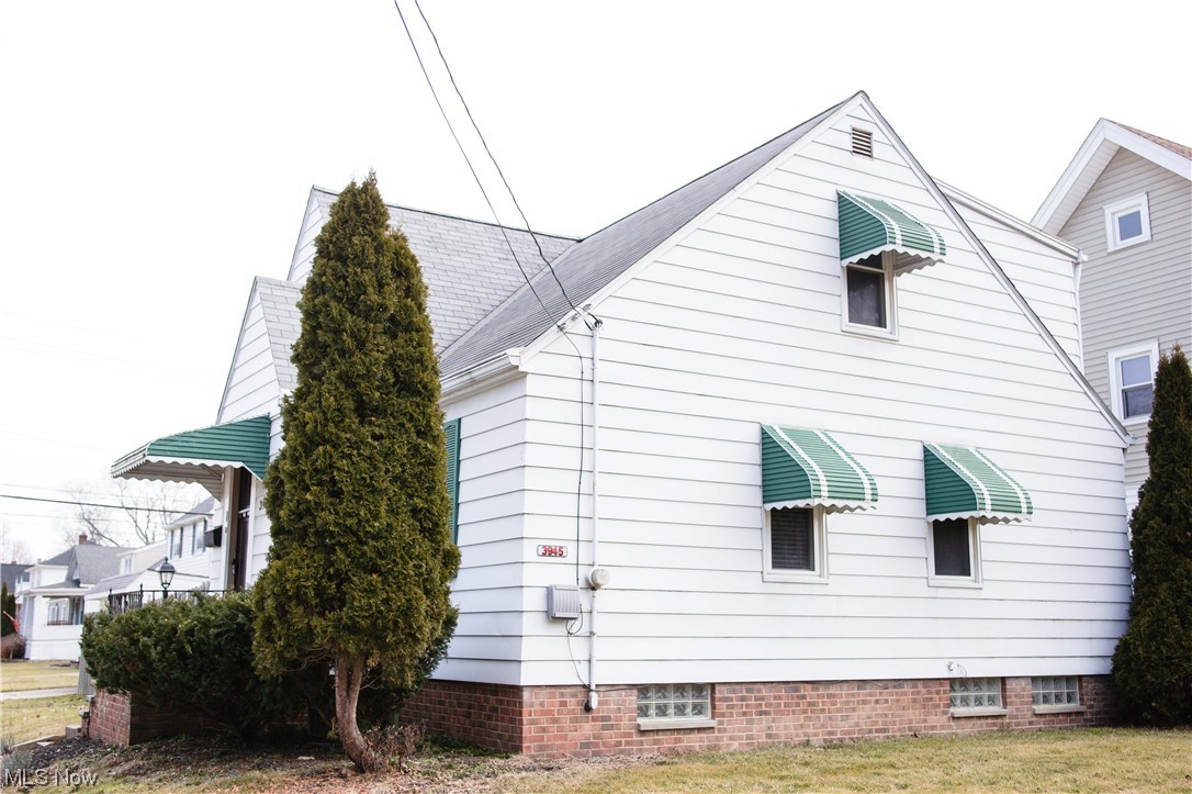 Lorain Woods - Residential