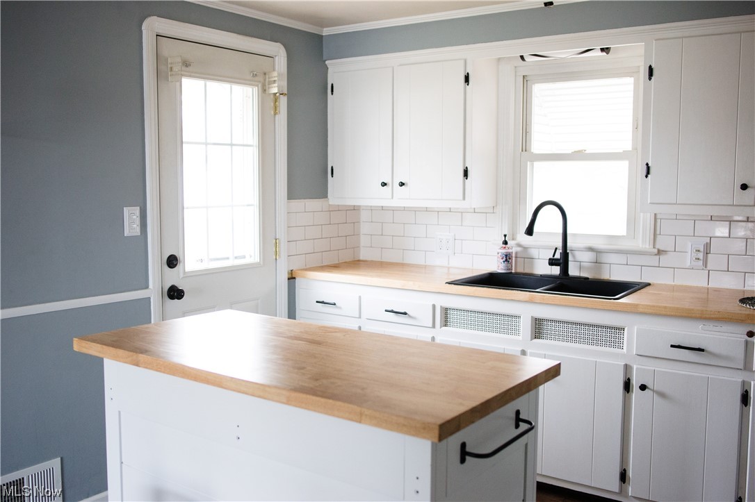 Lorain Woods - Residential